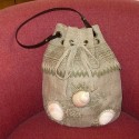 アユ作品：貝殻のバッグ